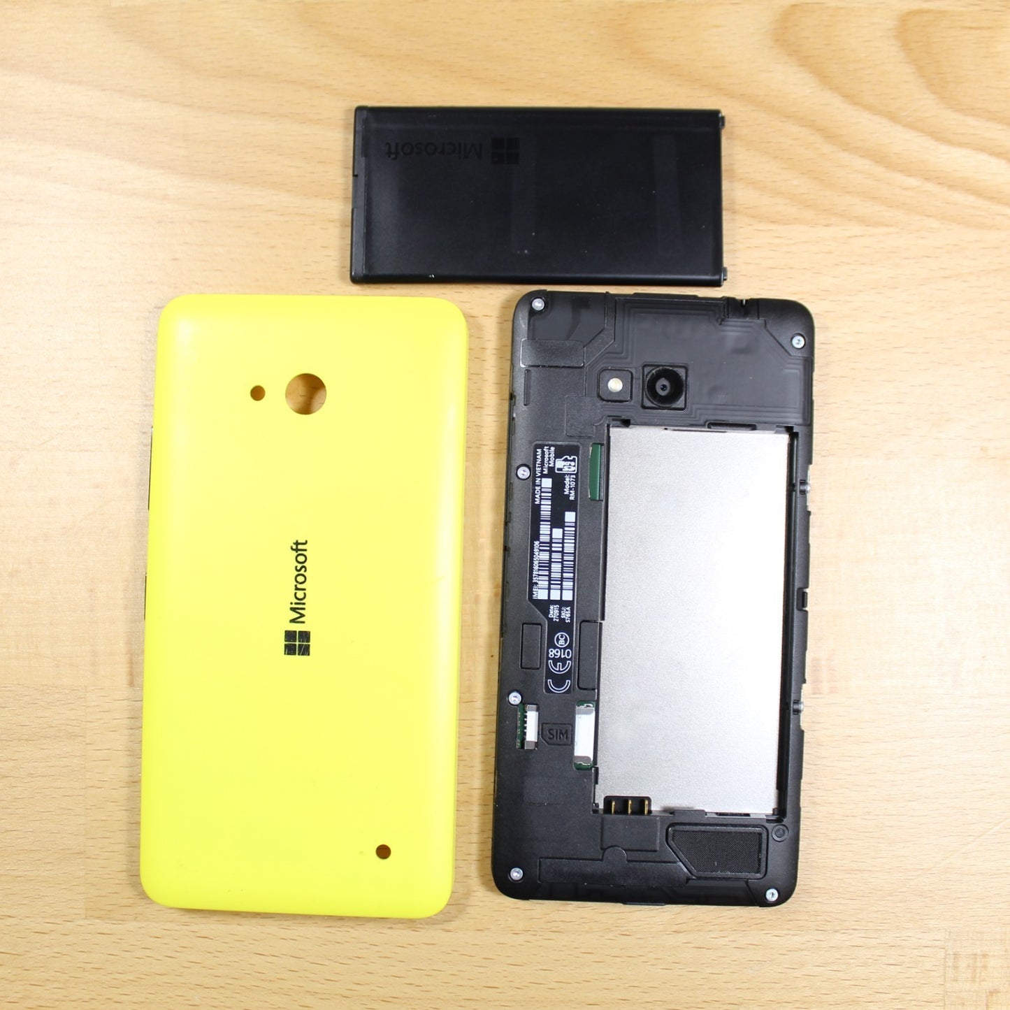Microsoft Windows Lumia 640 Yellow RM-1073 Smartphone For Parts #278