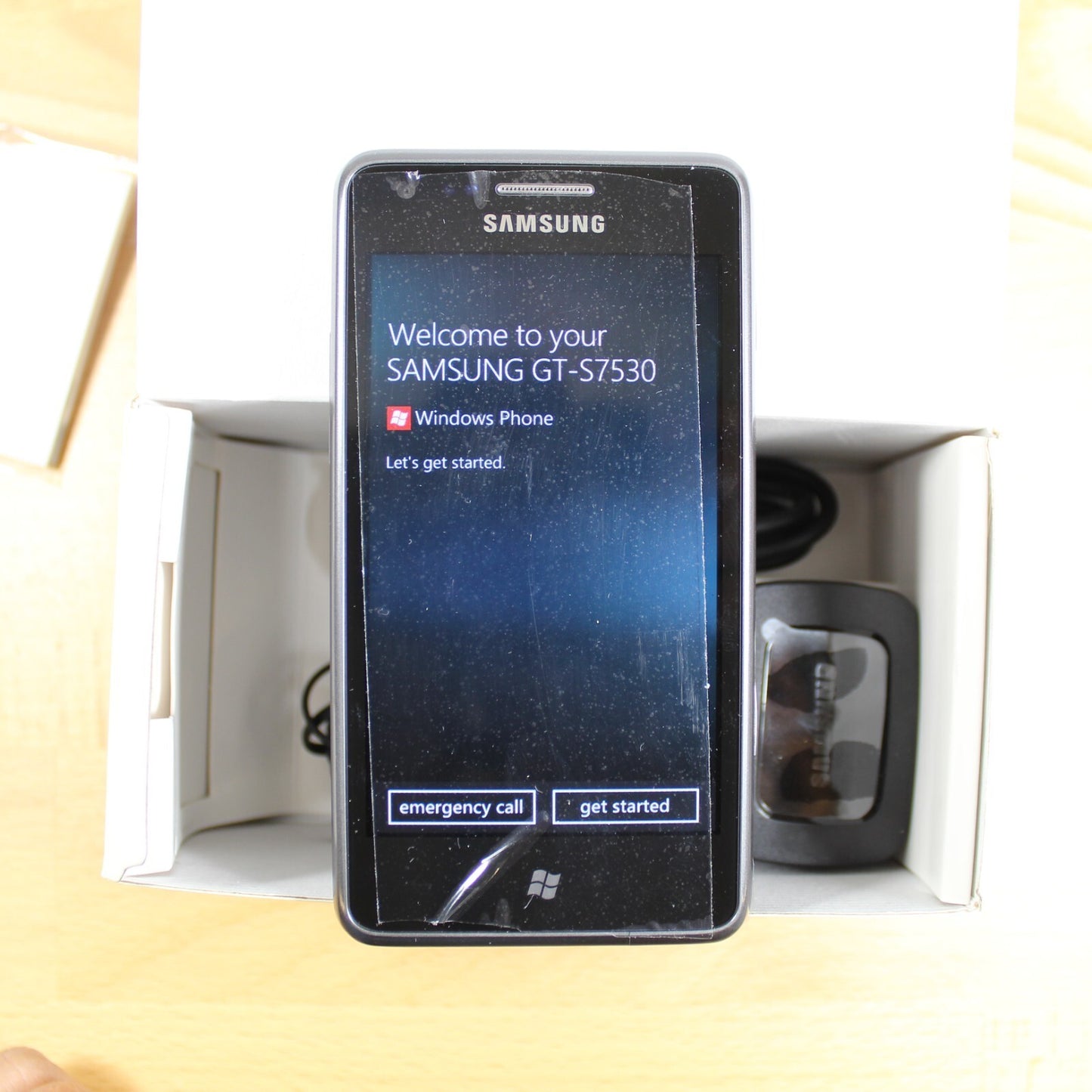 Samsung Omnia M - 4 GB - Black (Unlocked) Open Box