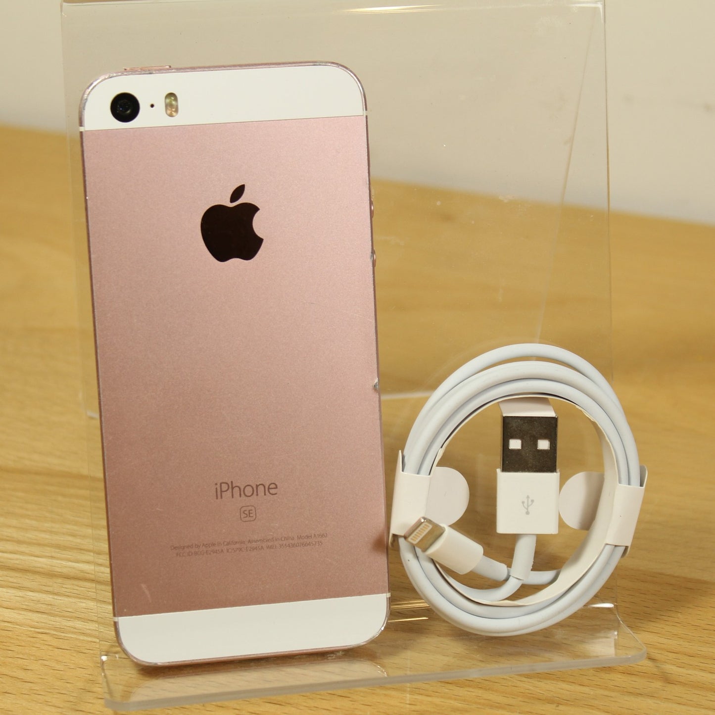 Vintage Apple iPhone SE 1st Gen A1662 4G LTE Smartphone Rose Gold 64GB