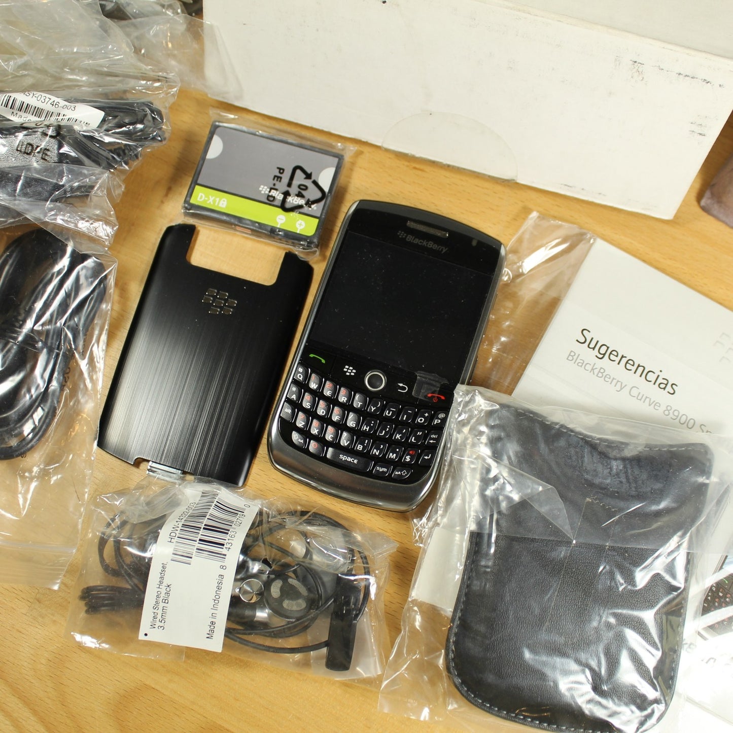 Rare Vintage Blackberry 8900 Phone Gray In Box International Movistar Spanish