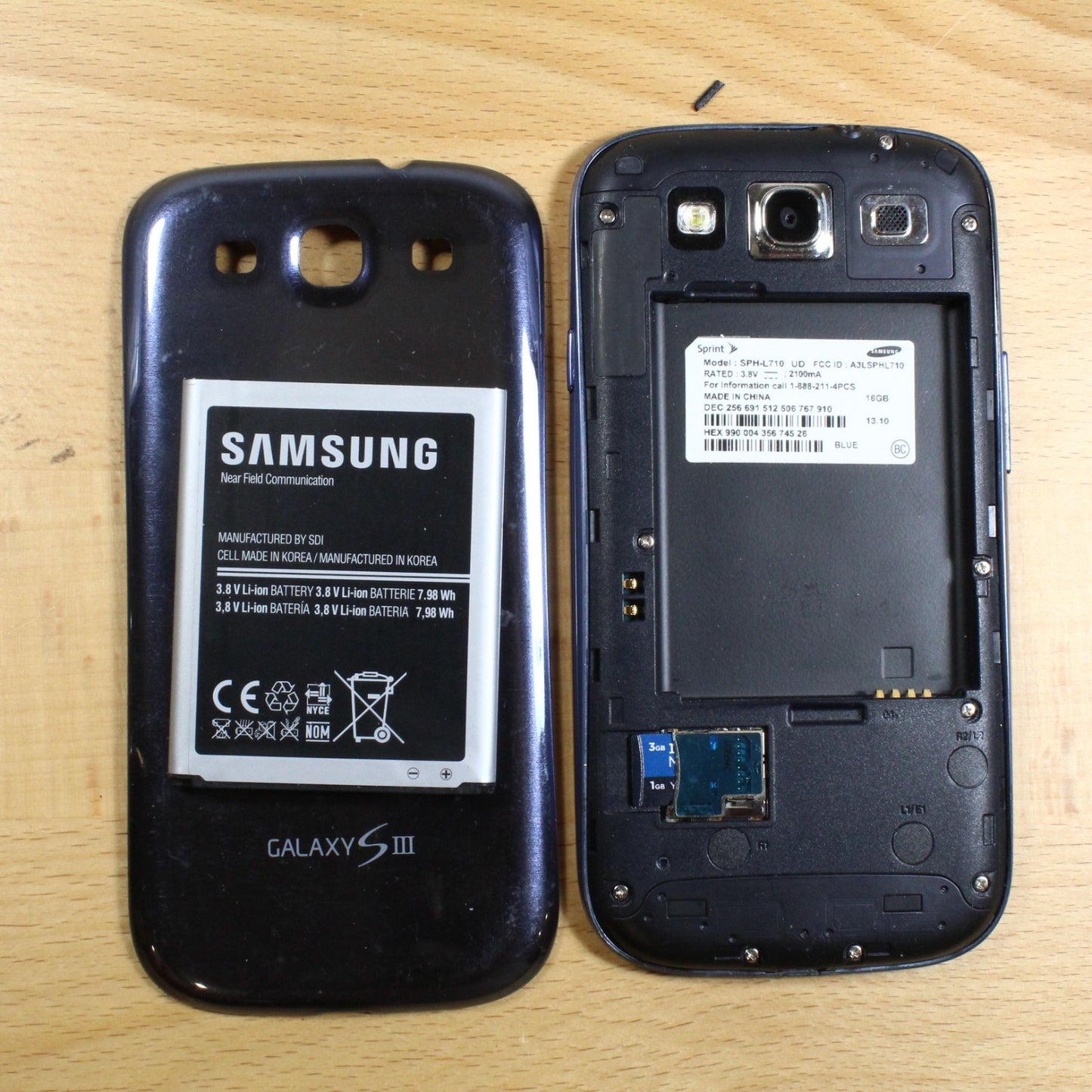 Samsung Galaxy S3 SPH-L710 Sprint Blue Smartphone For Parts #390