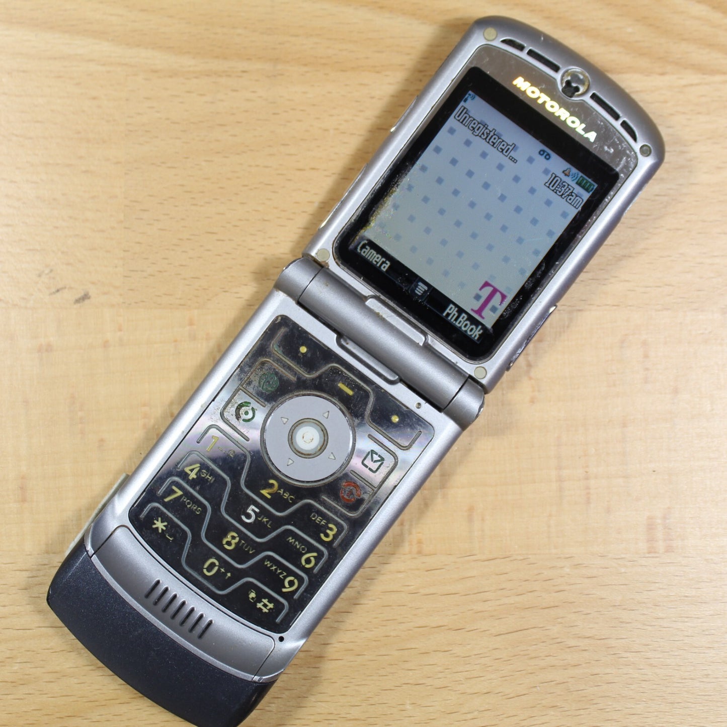 Vintage Motorola RAZR V3 T-Mobile Gray Cell Phone Good #124