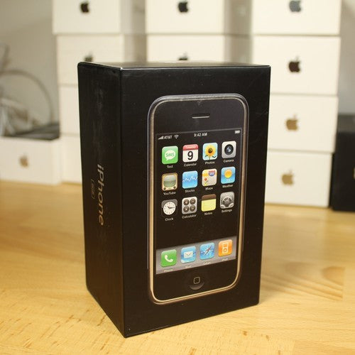 Very Rare Apple iPhone 1st Generation IOS 1 A1203 8GB AT&T In Box Collectible