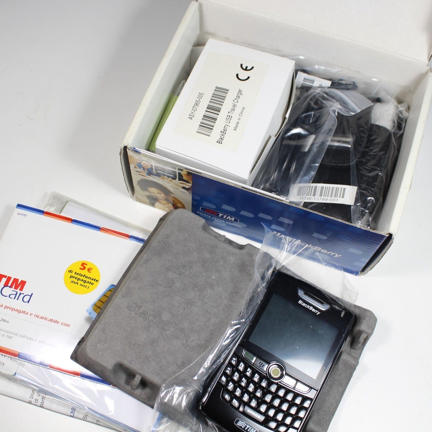 Vintage Blackberry 8800 Phone Black In Box Complete 2007 Italian International