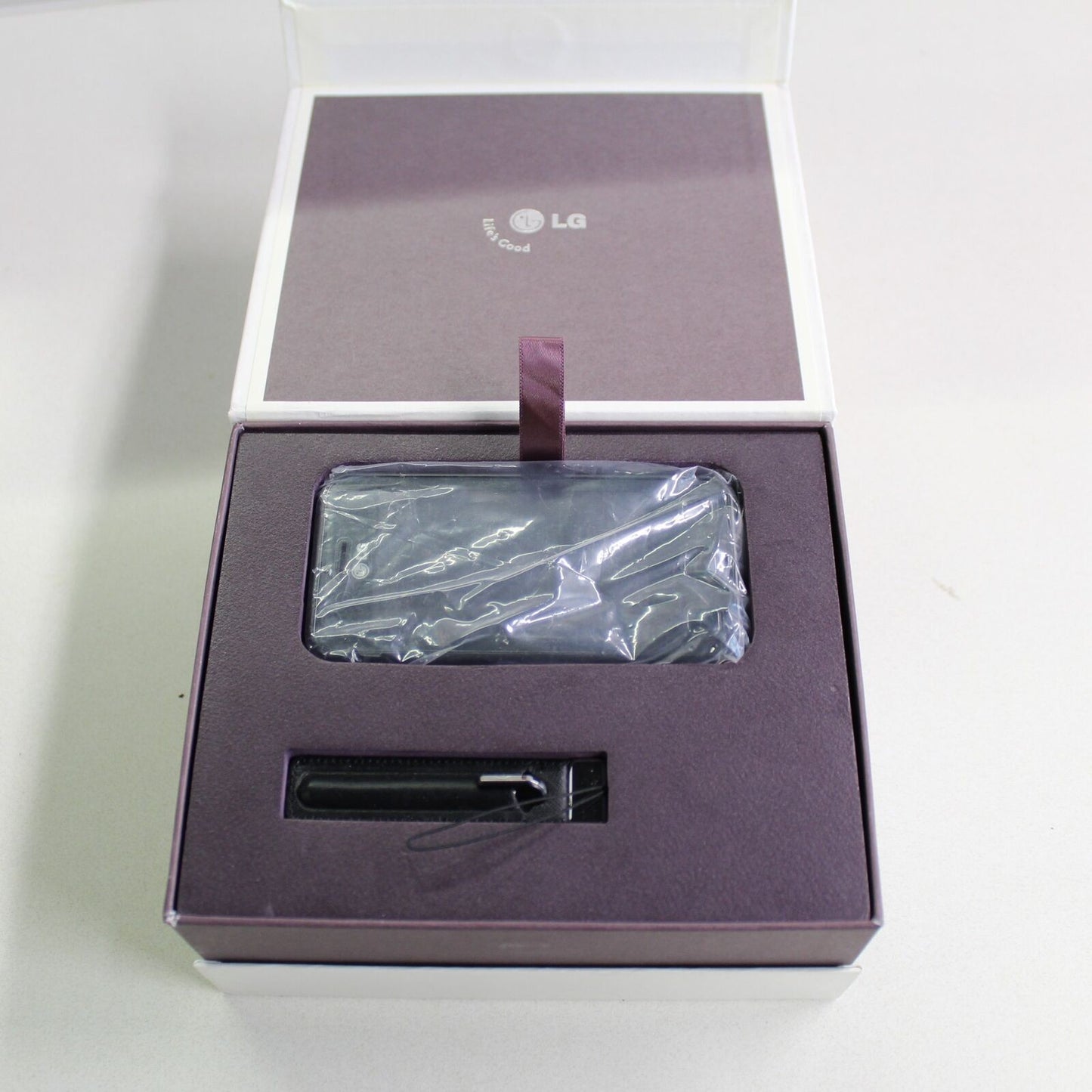 Vintage Rare LG Renoir KC910i Black Phone International In Box Complete