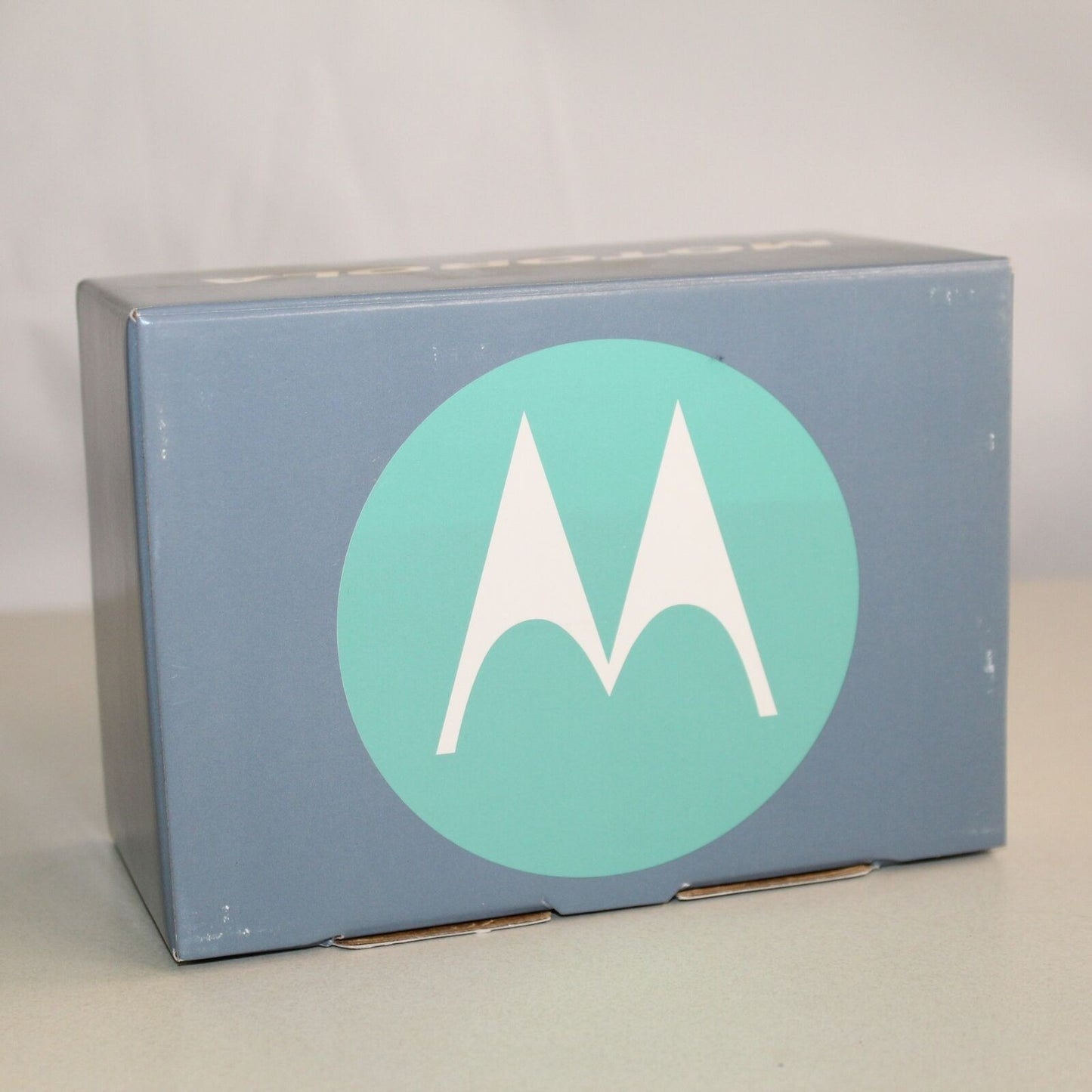 Rare Vintage Motorola C261 Rare Vintage Cell Phone Silver GSM In Box Complete