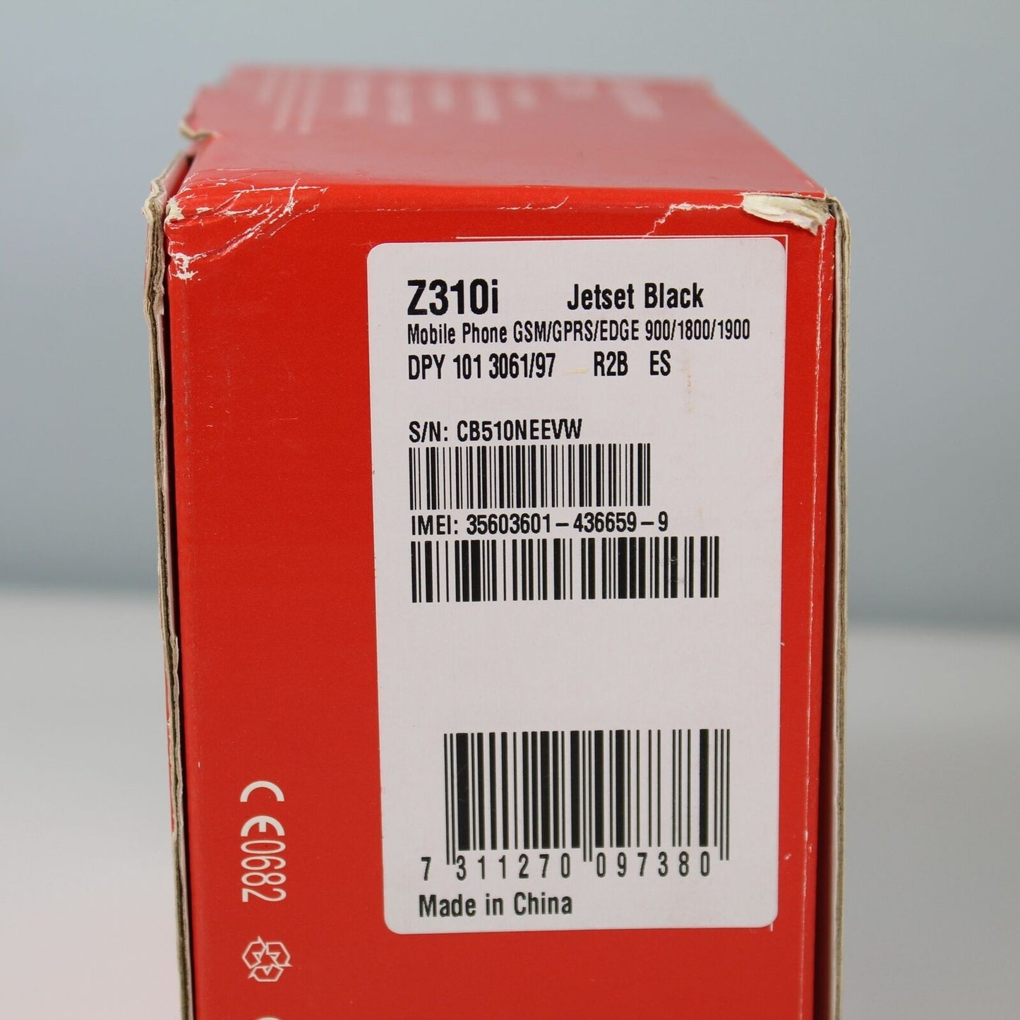 Rare Vintage Sony Ericsson Z310i VodaFone Phone Black Genuine Original In Box