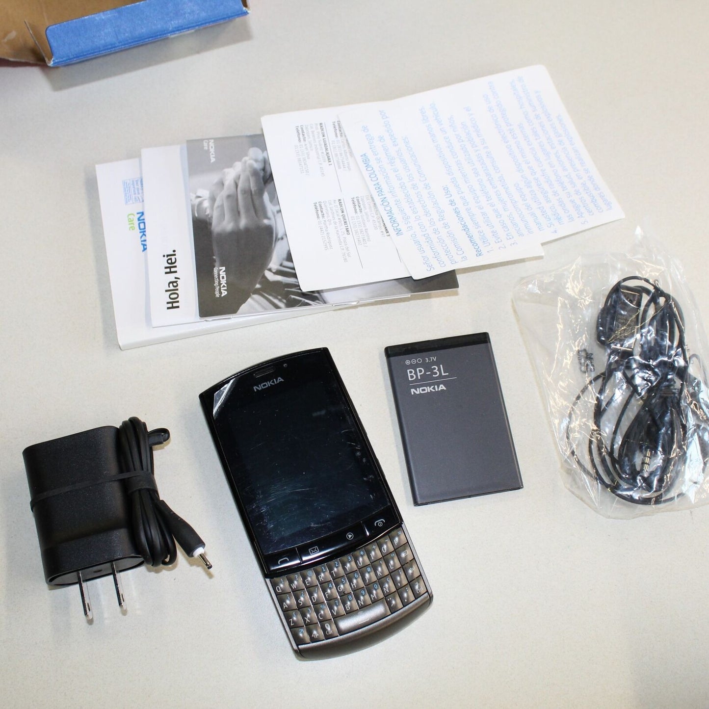 Rare Vintage Nokia ASHA 303 Movistar 3G Smartphone Latin America In Box