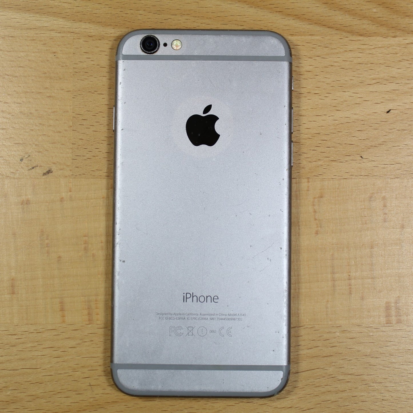 Apple iPhone 6 A1549 Smartphone Silver For Parts #081