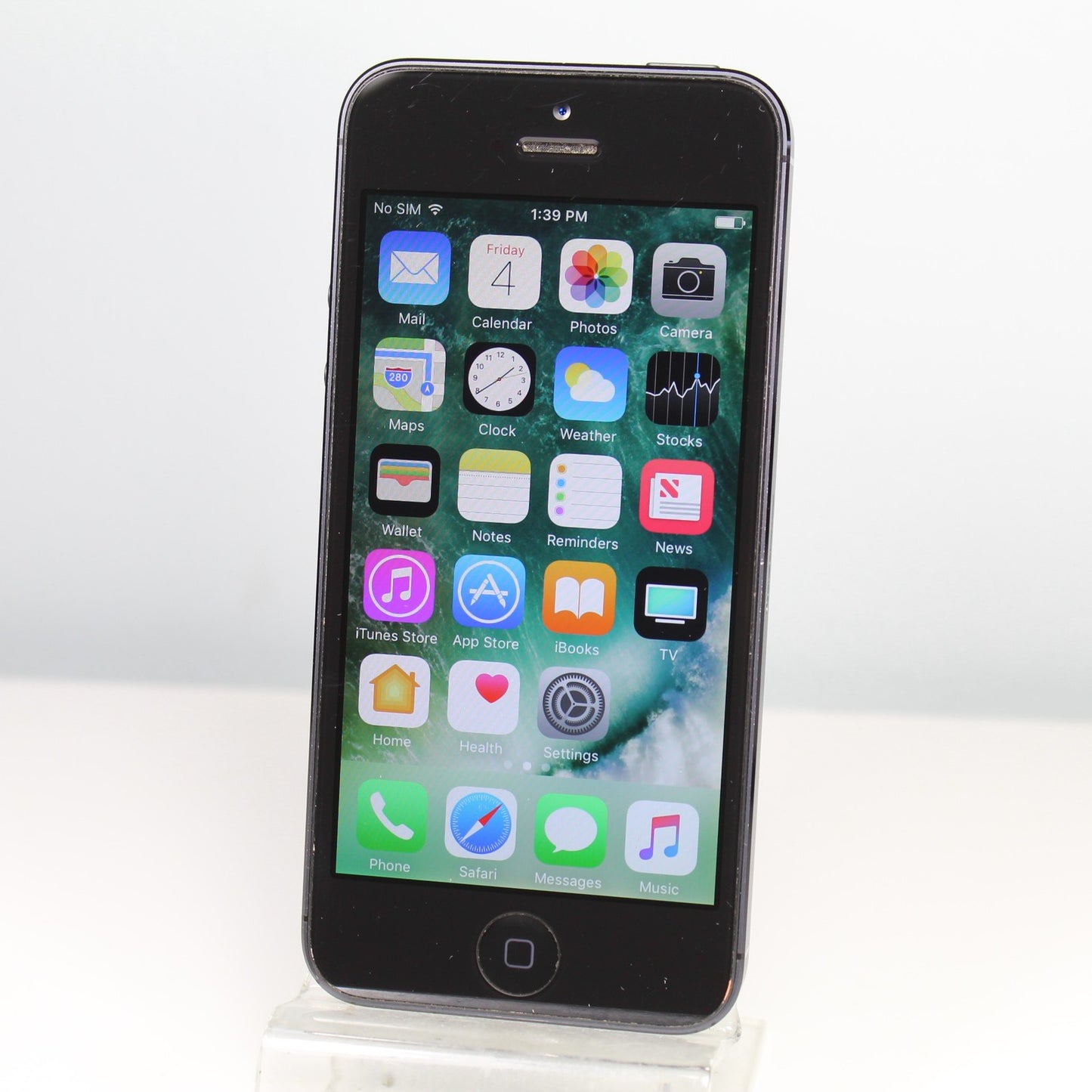 Vintage Apple iPhone 5 A1428 AT&T 4G LTE Smartphone Black 32GB Collectible