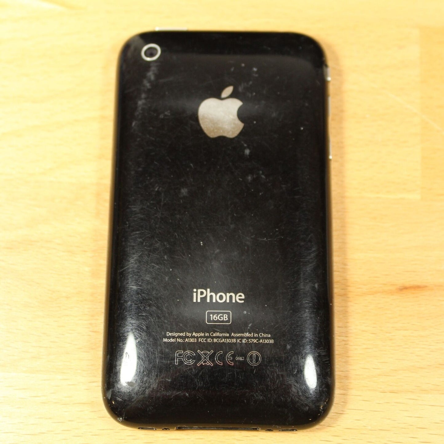Vintage Apple iPhone 3GS A1303 AT&T 3G Smartphone Black 16GB IOS 6.1.6 Collector