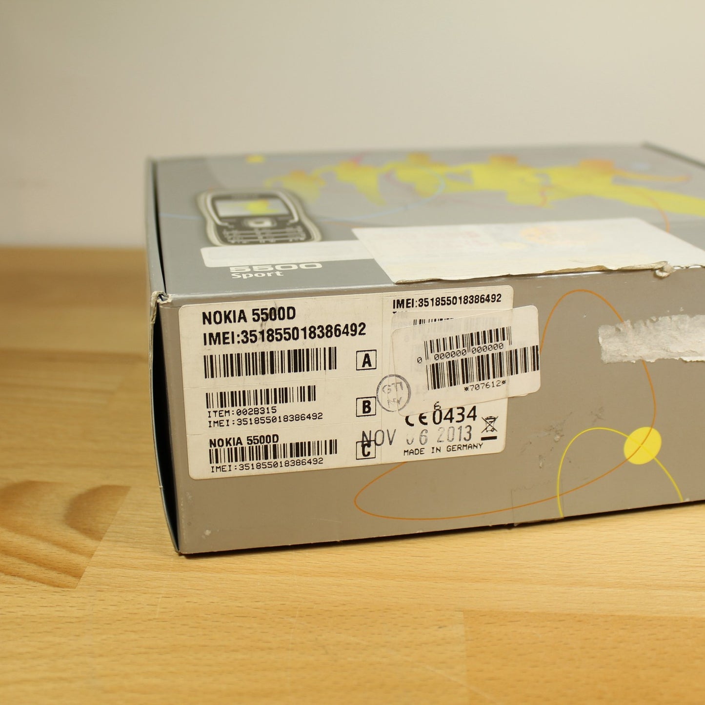 Ultra Rare Vintage Nokia 5500 Sport Phone In Box Bundle International