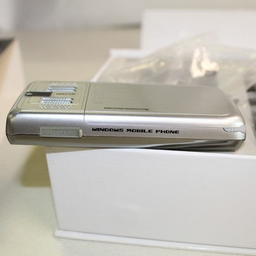 Unlocked Smartphone Global Mobile G0004 Unlocked GSM Worldwide In Box Complete