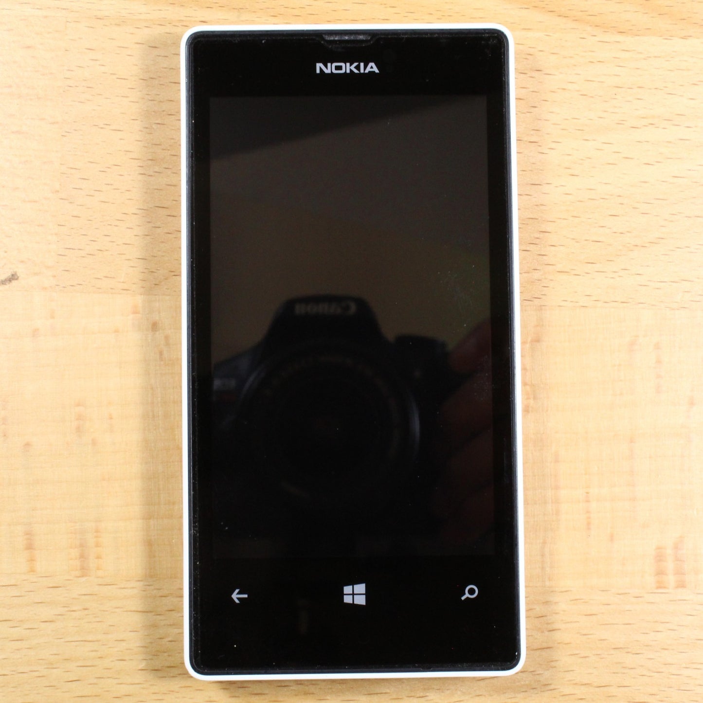 Nokia Lumia 520 RM-915 White Smartphone For Parts #399
