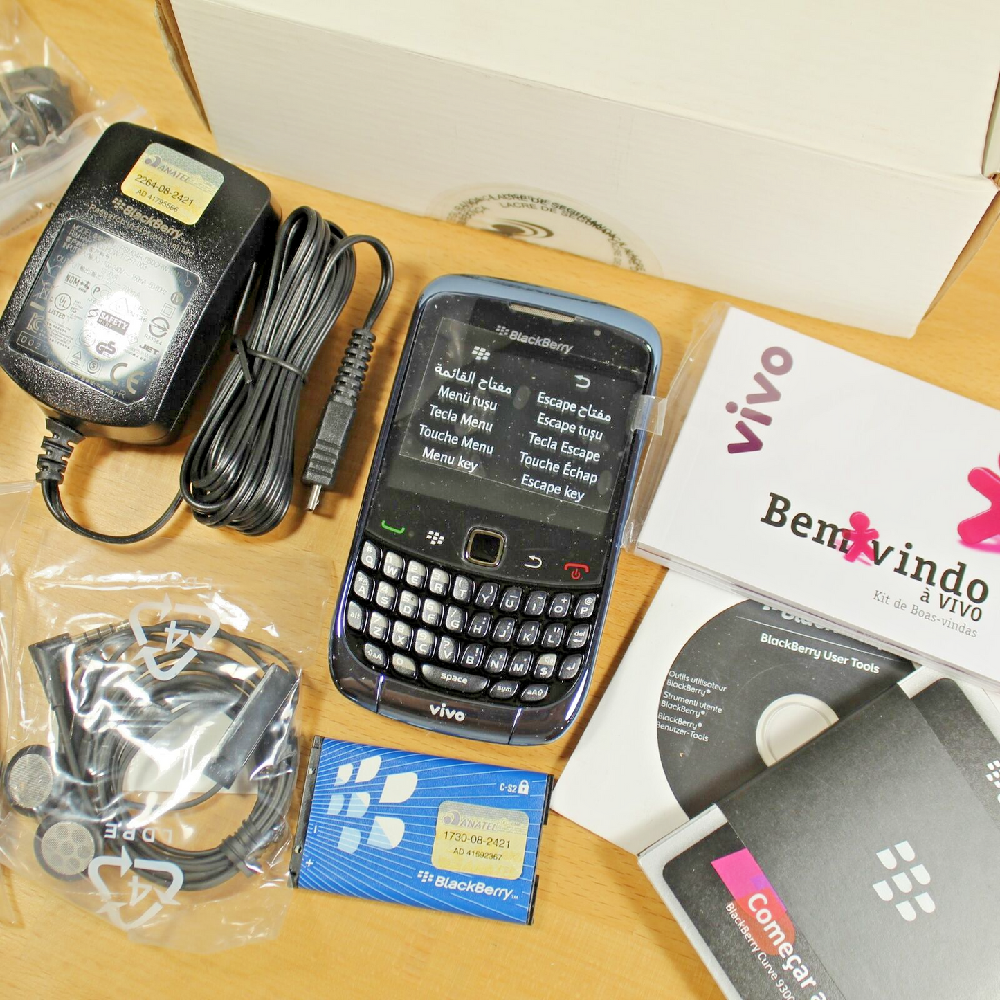 Rare Vintage Blackberry 9300 Phone Blue In Box International Vivo Brazil