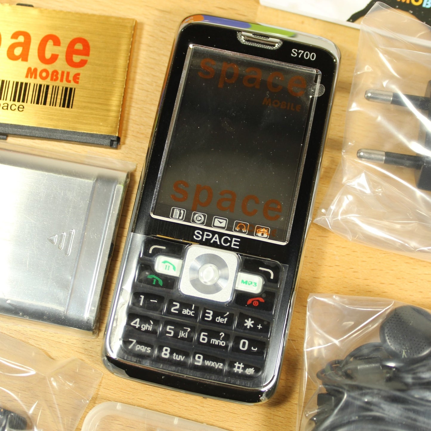 Rare Vintage Space Mobile S700 Unlocked Phone Black In Box Collectible Bundle