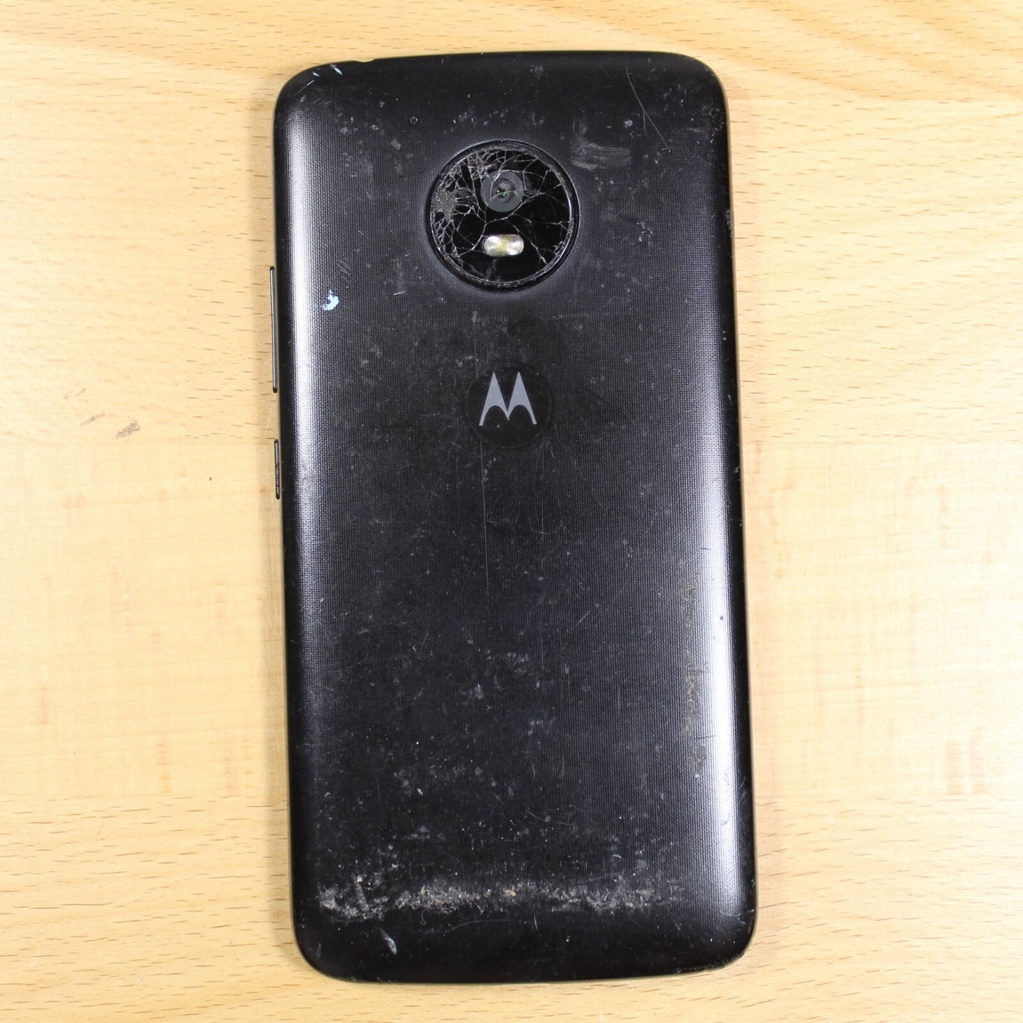 Motorola Moto E4 XT1766 Smartphone For Parts Untested #190