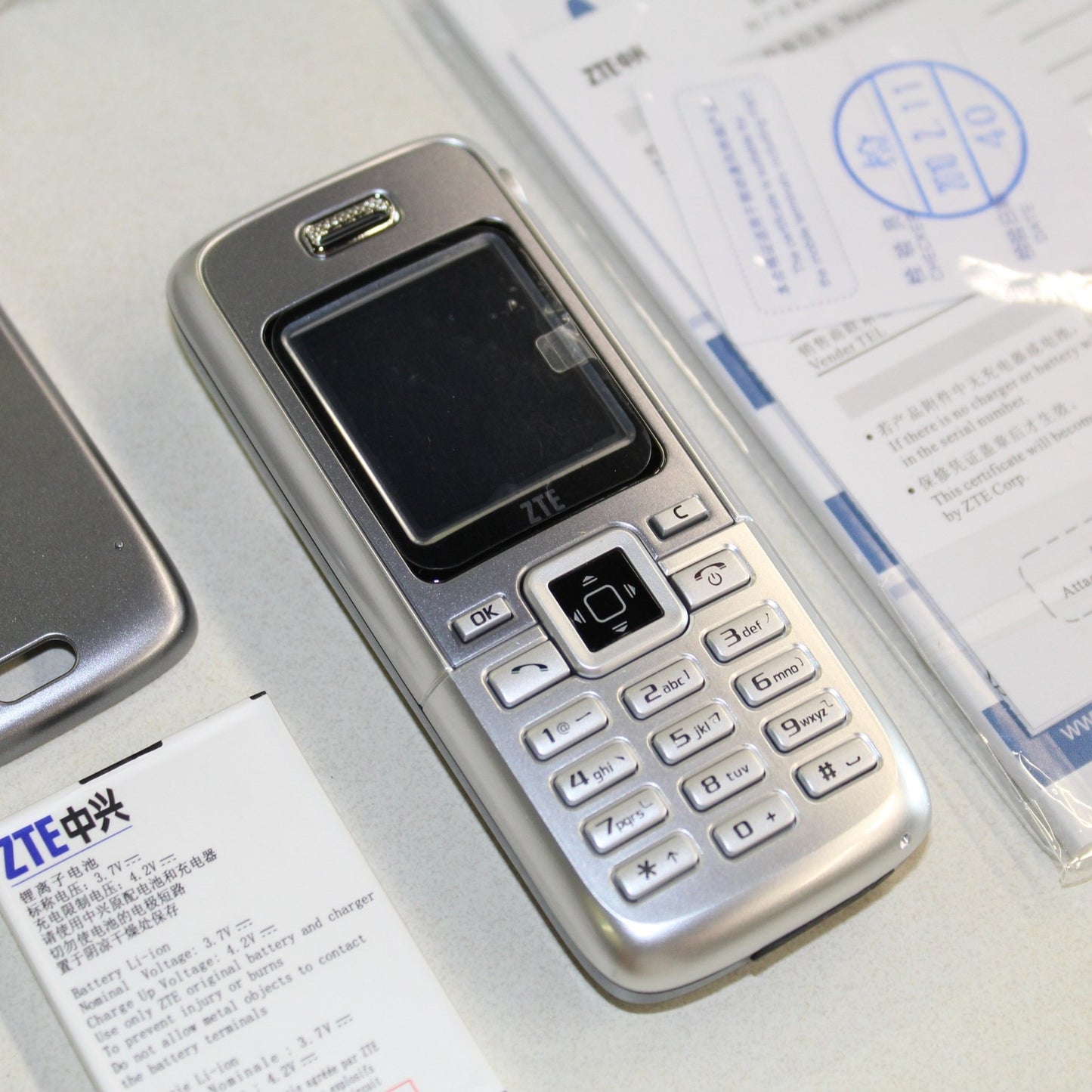 Rare Vintage ZTE M5010 Phone International CDMA Silver Collectible In Box Bundle