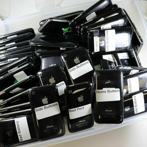 Lot of 10 Apple iPhone 3GS A1303 Smartphone Black For Parts Bad Battery