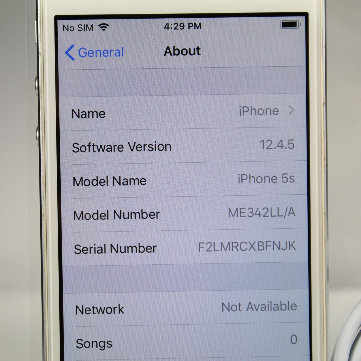 Vintage Apple iPhone 5s A1533 Smartphone 4G LTE Silver 16GB Collectible