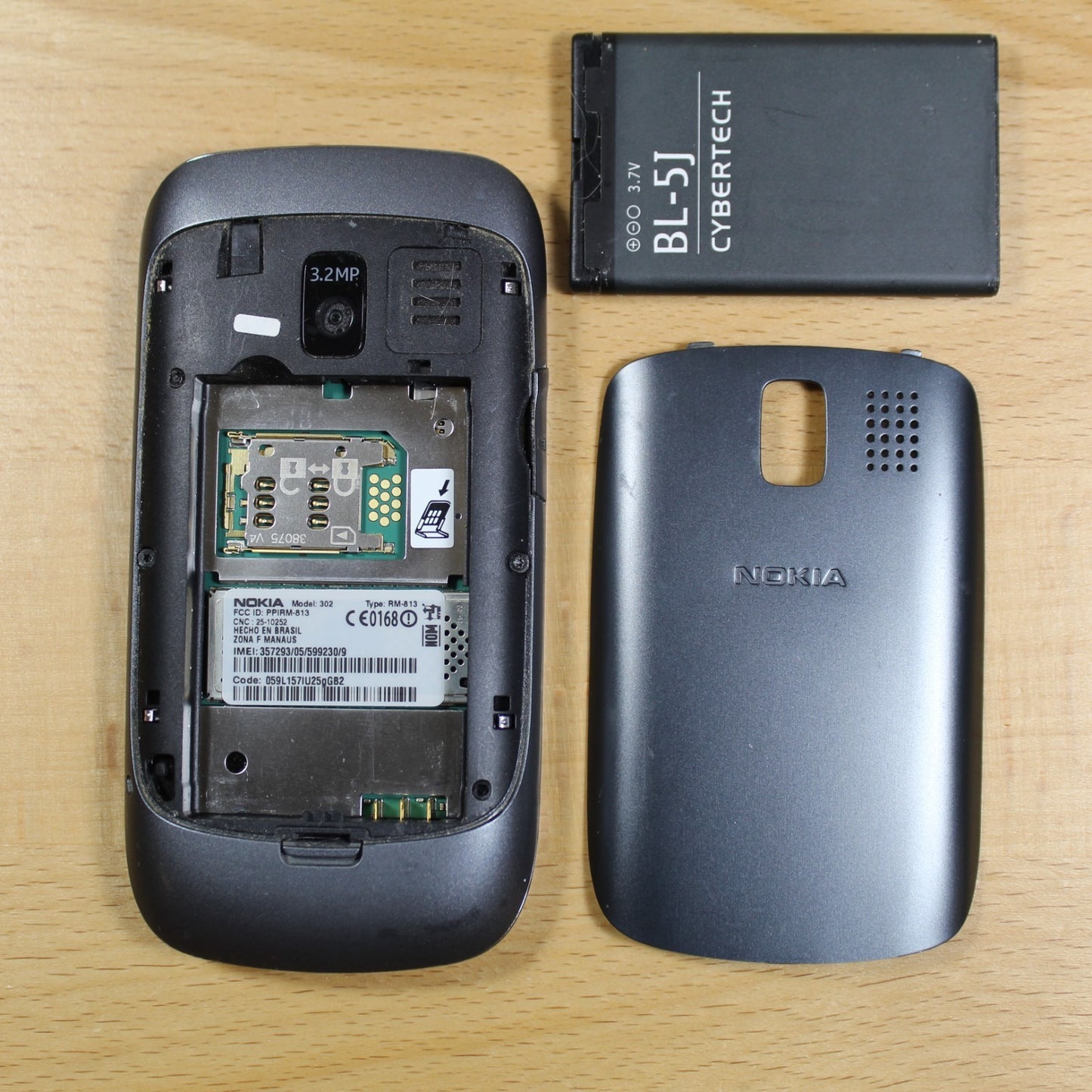 Nokia 302 Gray Cell Phone Good #272