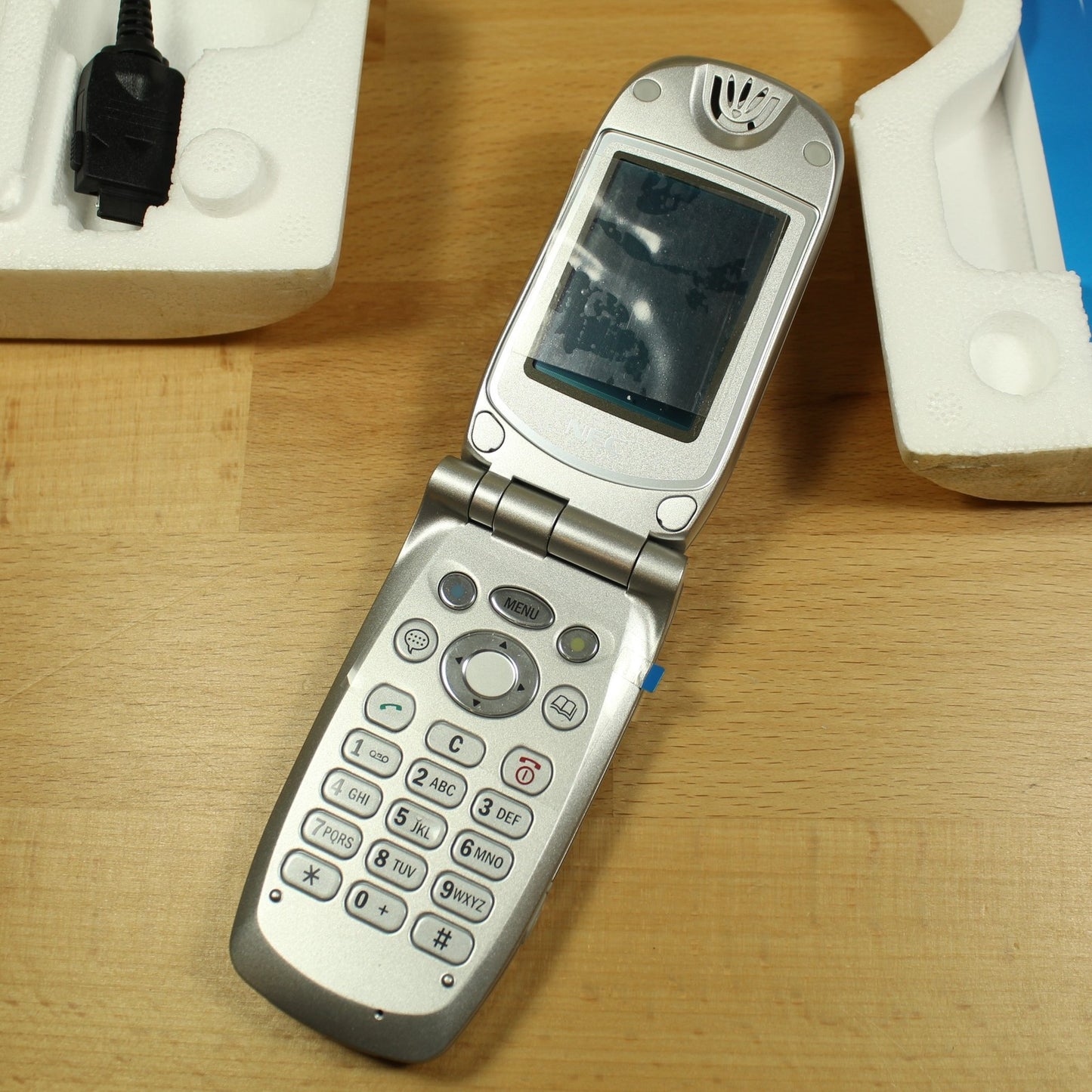 Rare Vintage NEC n21i i-Mode Silver Phone International In Box Collectible