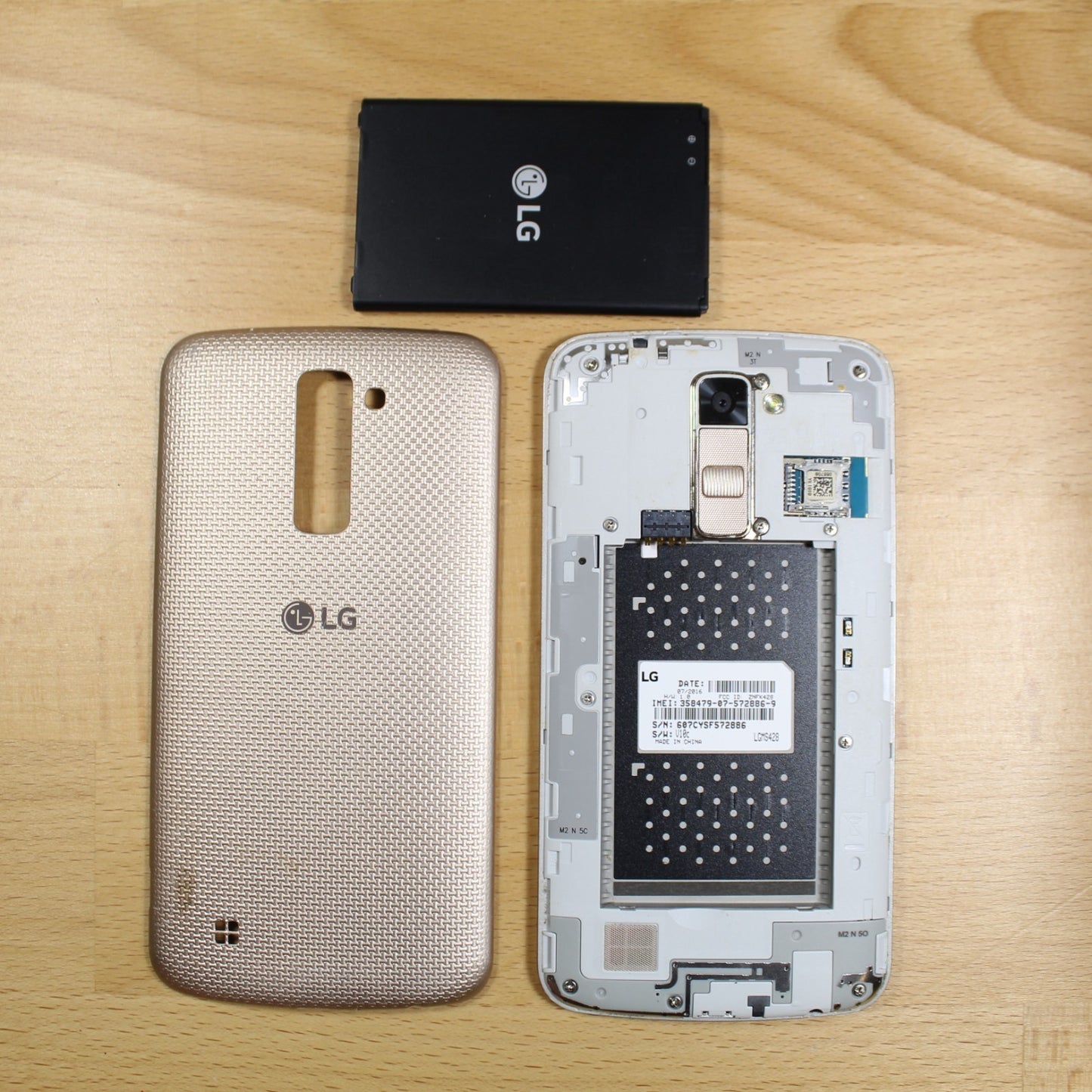 LG MS428 Metro Gold Smartphone Powers on Good #259