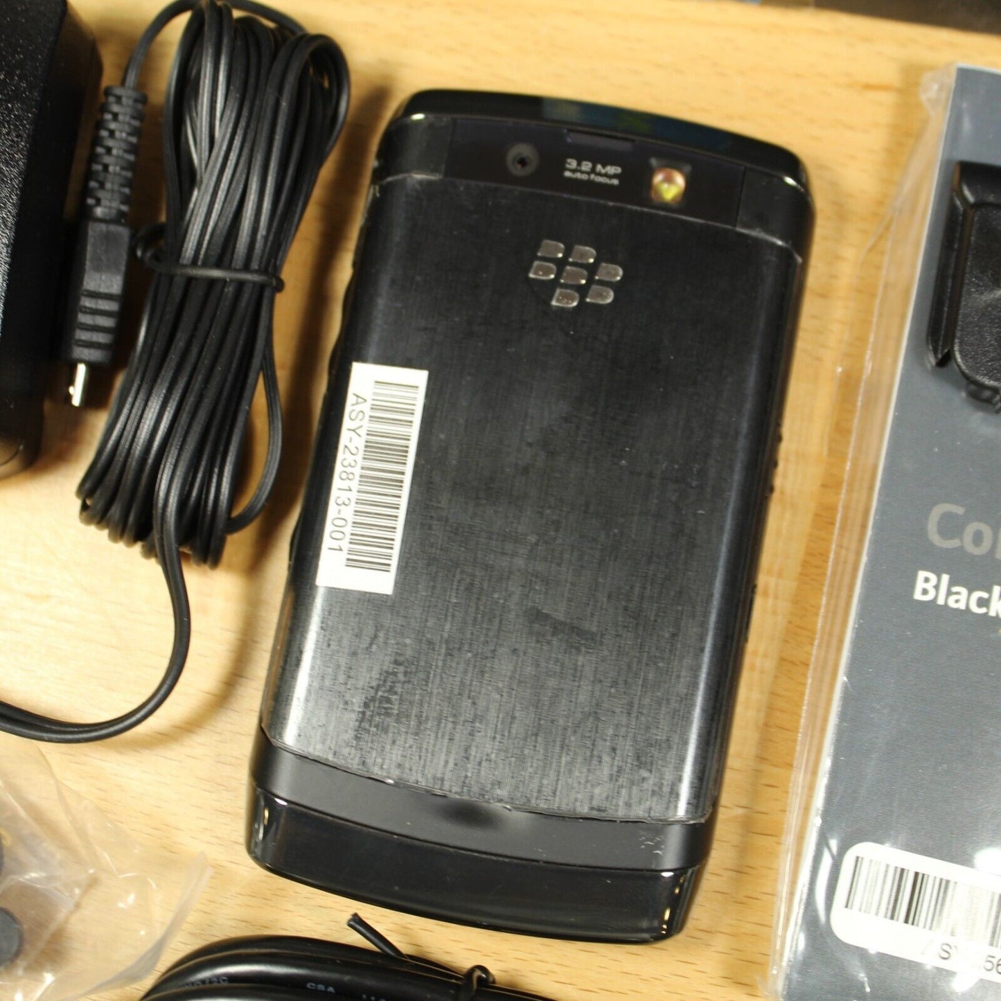 Vintage Blackberry Storm 2 9520 Movistar Smartphone Black 2GB In Box Spanish