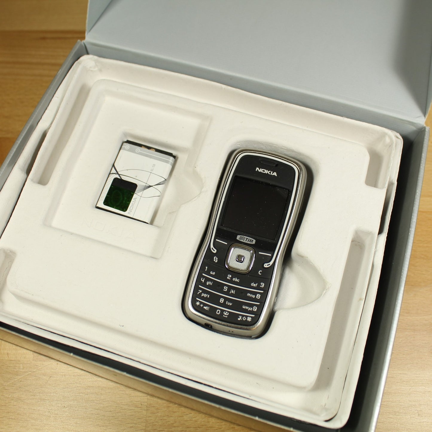 Ultra Rare Vintage Nokia 5500 Sport Phone In Box Bundle International