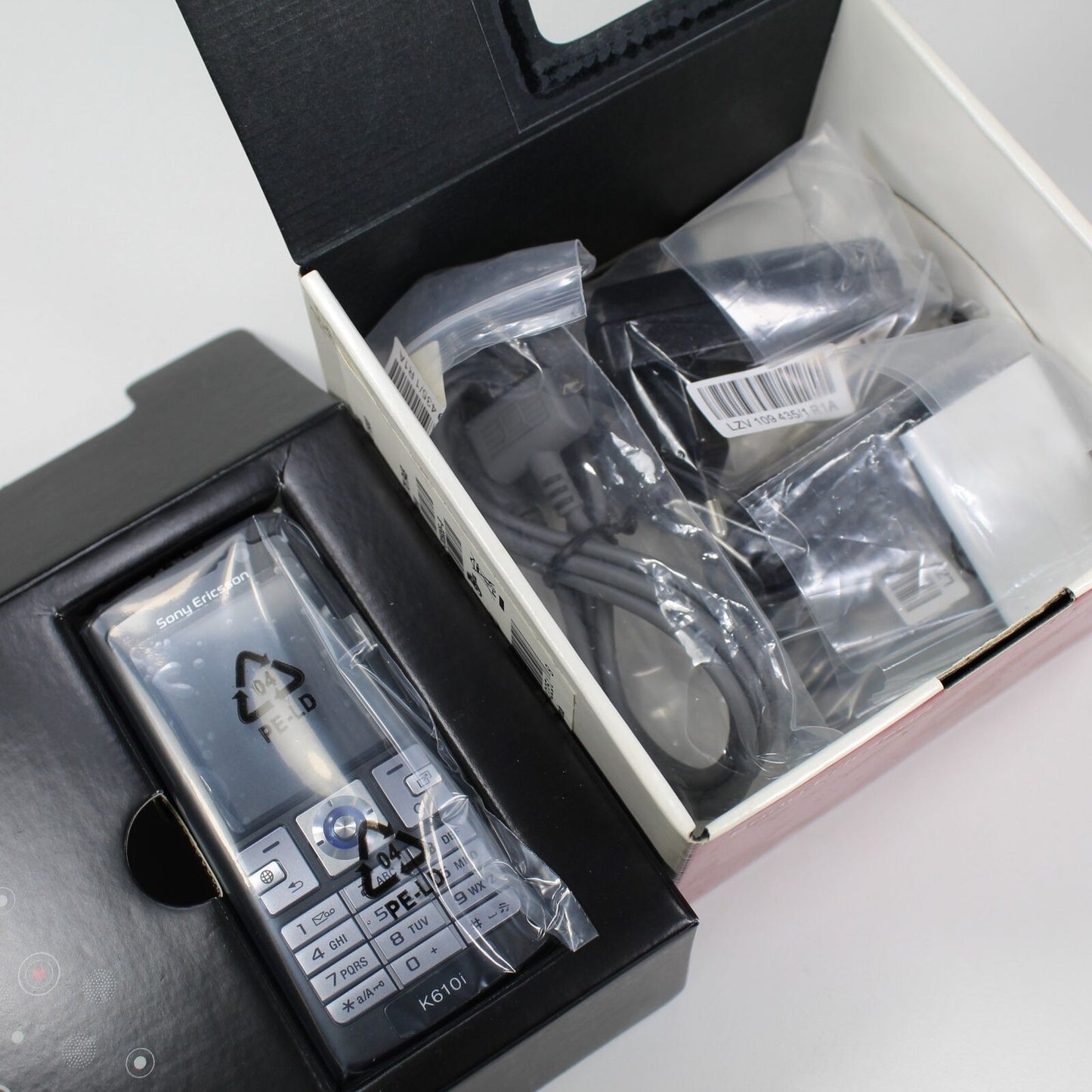 Rare Vintage Sony Ericsson K610i Phone Black Genuine Original In Box Collectible