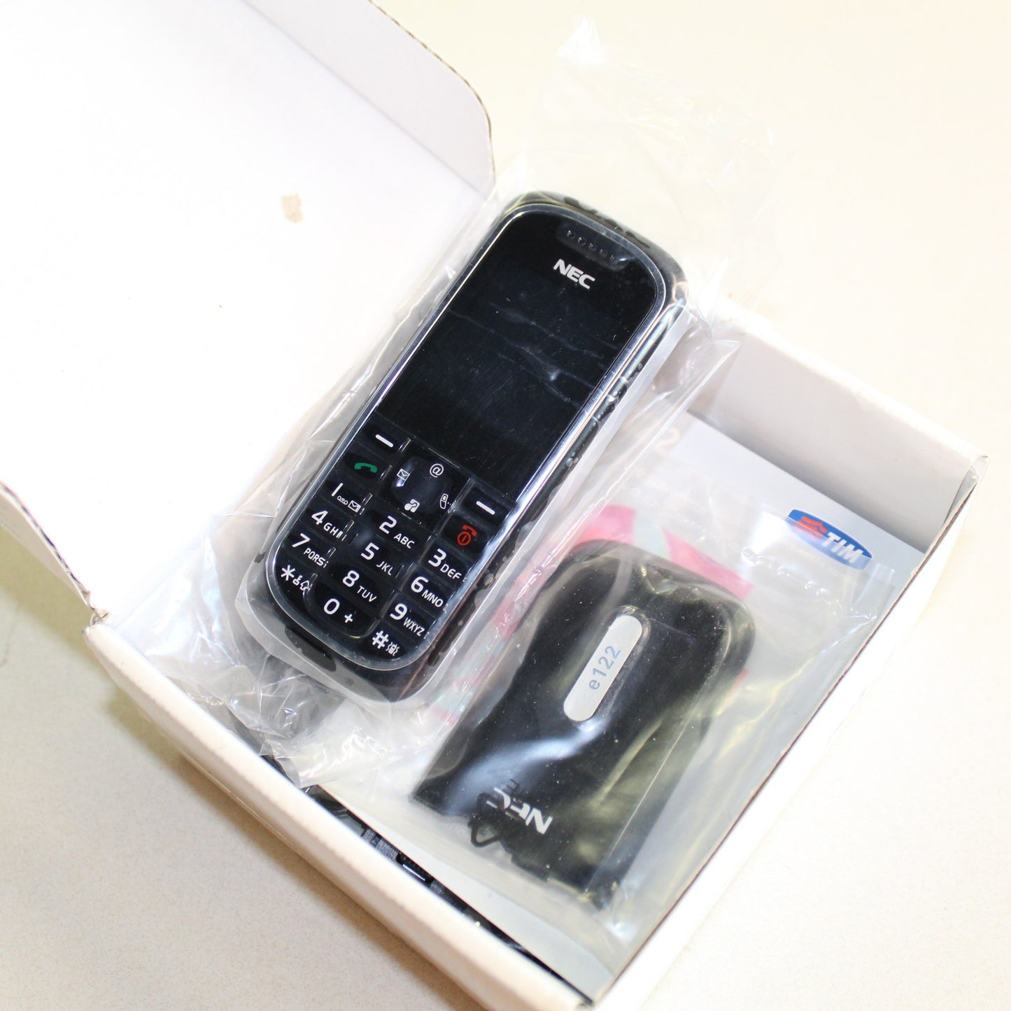 Rare Vintage NEC e122 TIM Phone 2G Silver International Italian In Box Collect