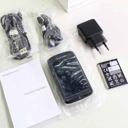 Rare Vintage Sony Ericsson txt Pro CK15i Phone 3G GSM Black In Box Collectible