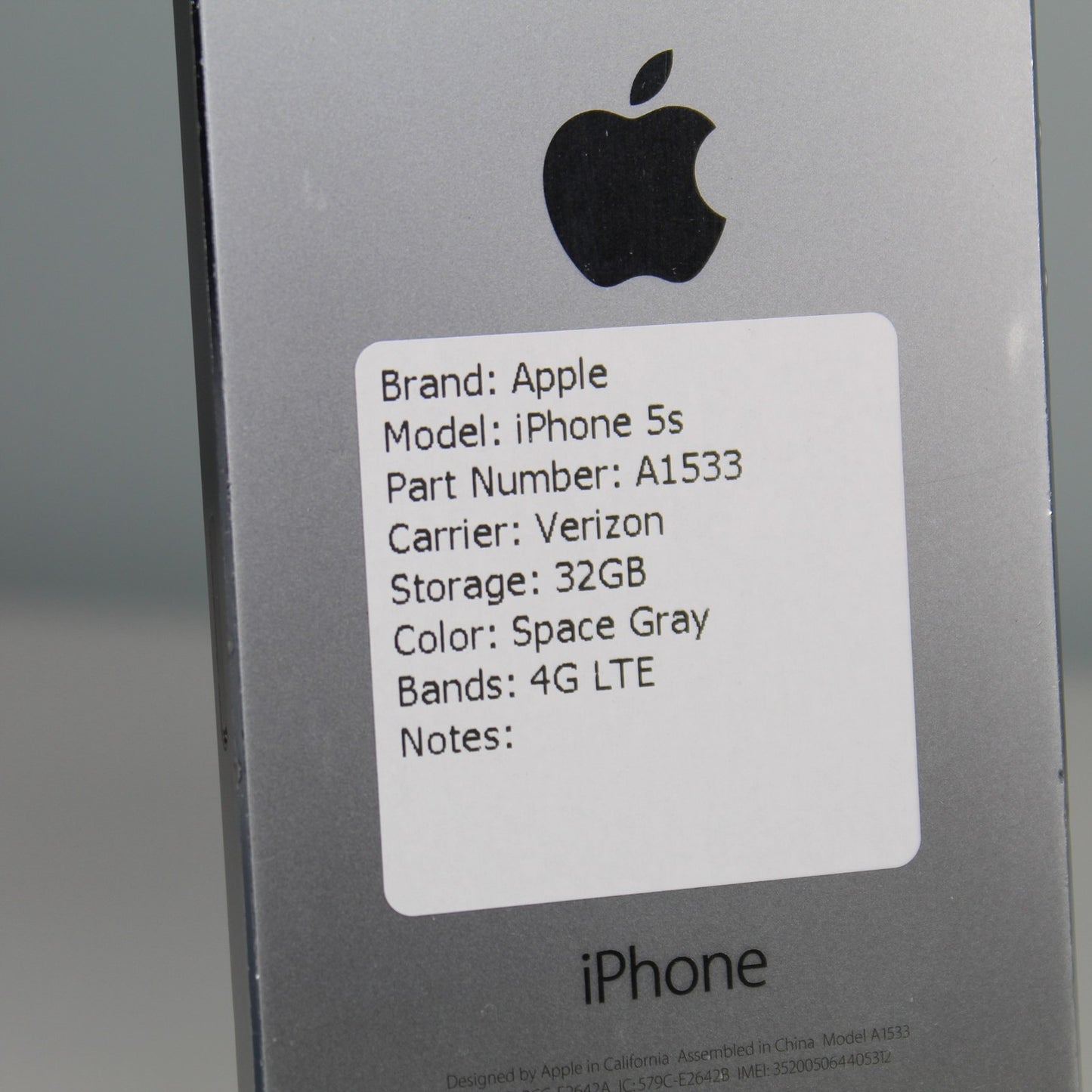 Vintage Apple iPhone 5s A1533 4G LTE Smartphone Space Gray 32GB Collectible