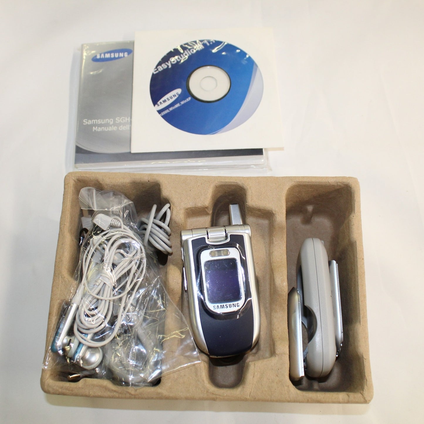Rare Vintage Samsung SGH-Z107 TIM Silver Phone International In Box