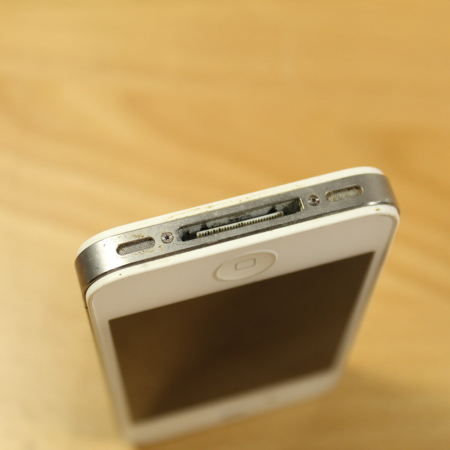 Vintage Apple iPhone 4 A1332 AT&T Smartphone 3G GSM White 16GB IOS 6