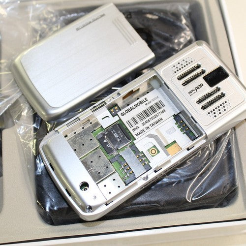Unlocked Smartphone Global Mobile G0004 Unlocked GSM Worldwide In Box Complete