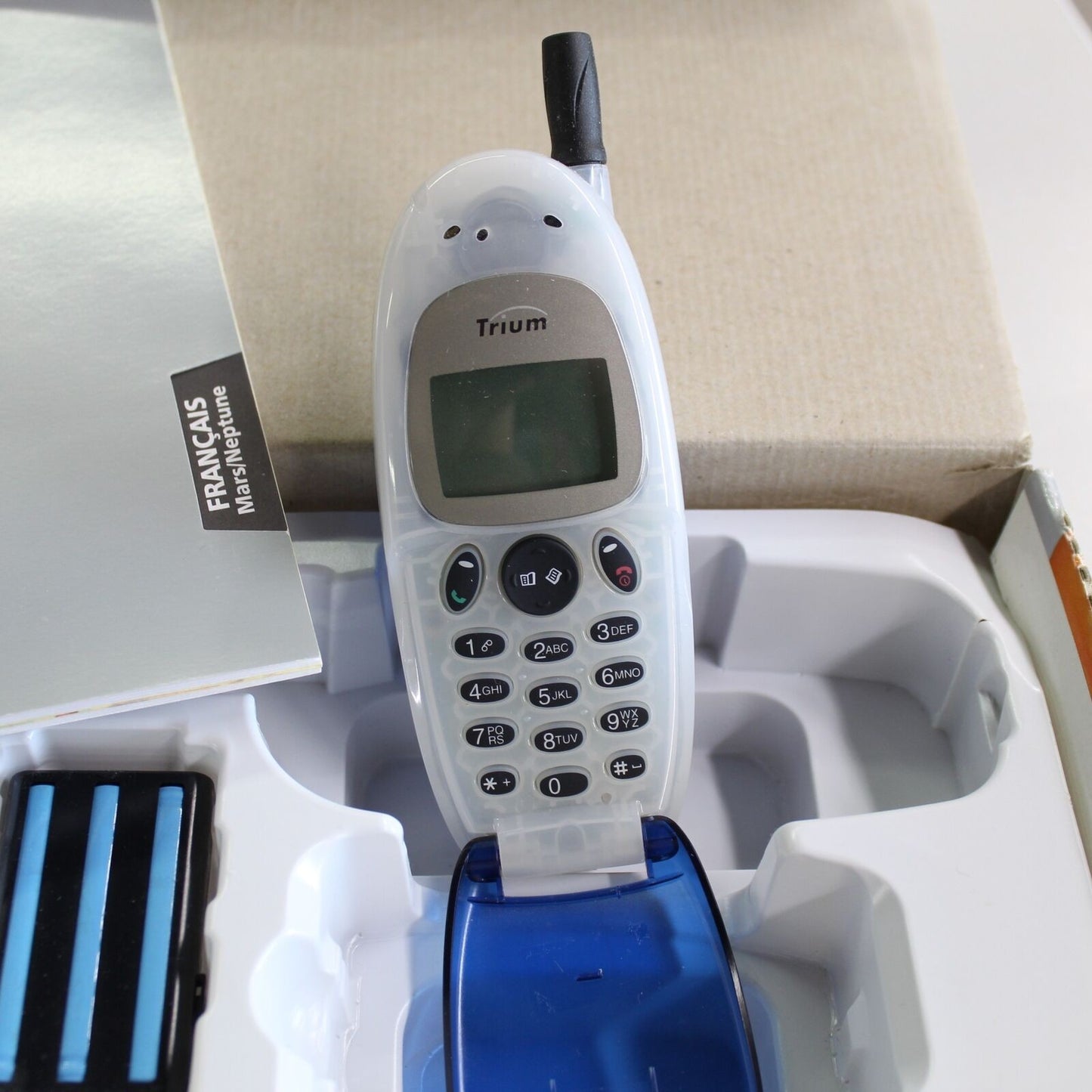 Very Rare Vintage Mitsubishi MT-250 Trium Phone GSM Neptune Blue In Box
