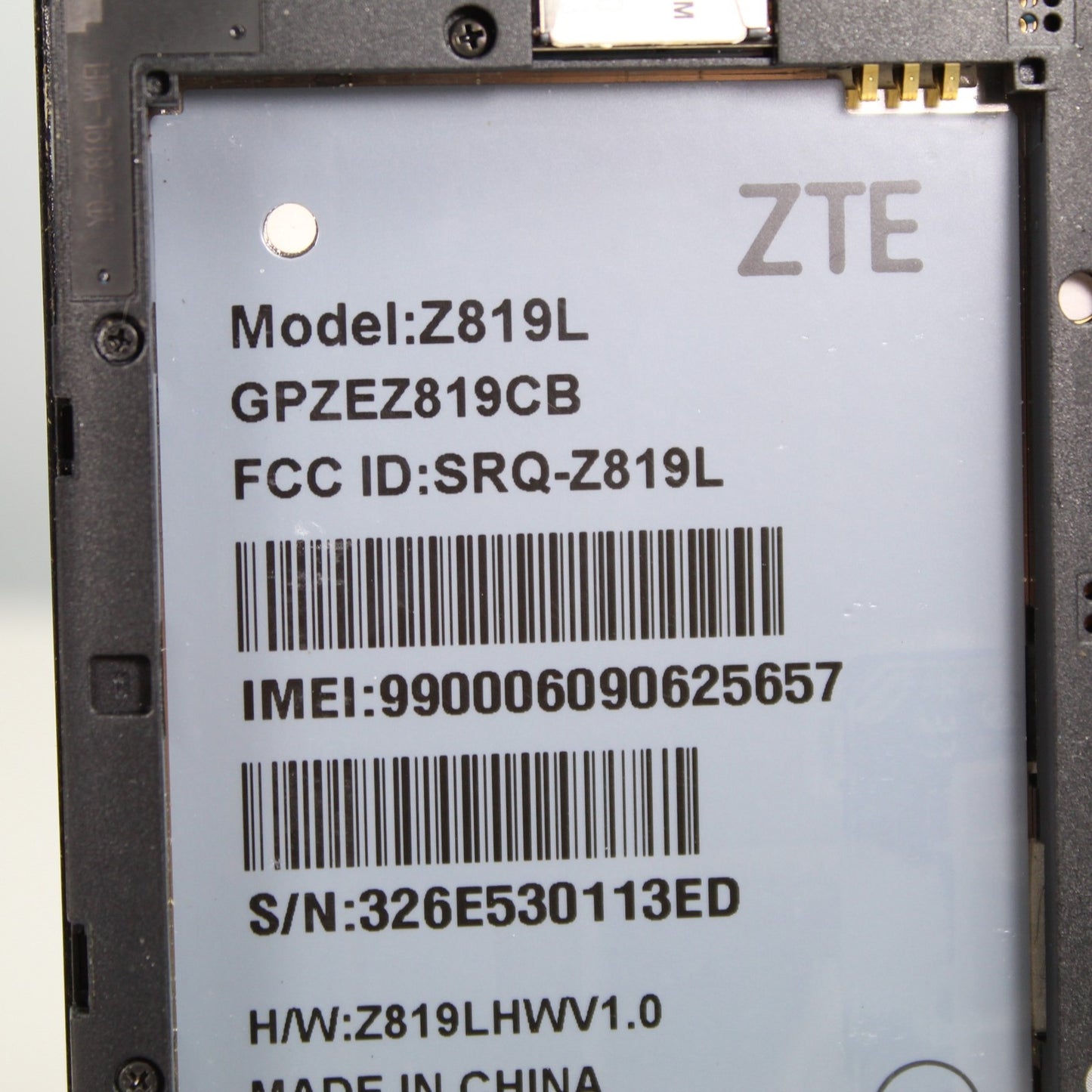 Vintage Classic ZTE Stratos Z819L TracFone 4G LTE Smartphone Black 8GB