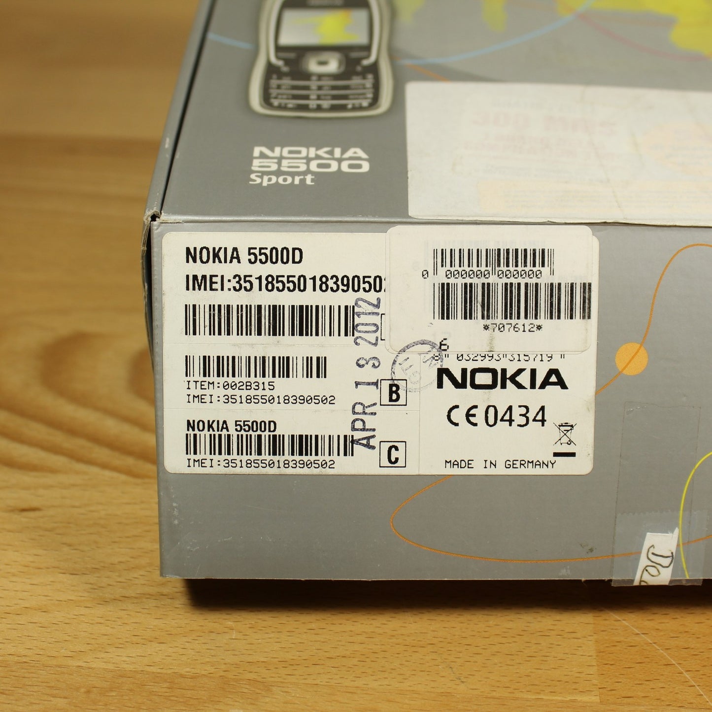 Ultra Rare Vintage Nokia 5500 Sport Phone In Box Bundle International
