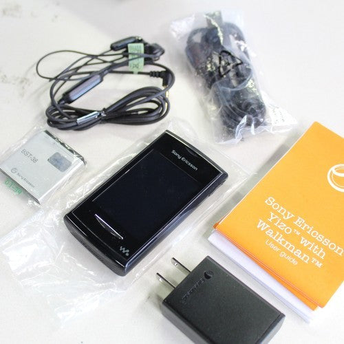 Rare Vintage Sony Ericsson W150 Movistar Black Phone 3G GSM In Box International