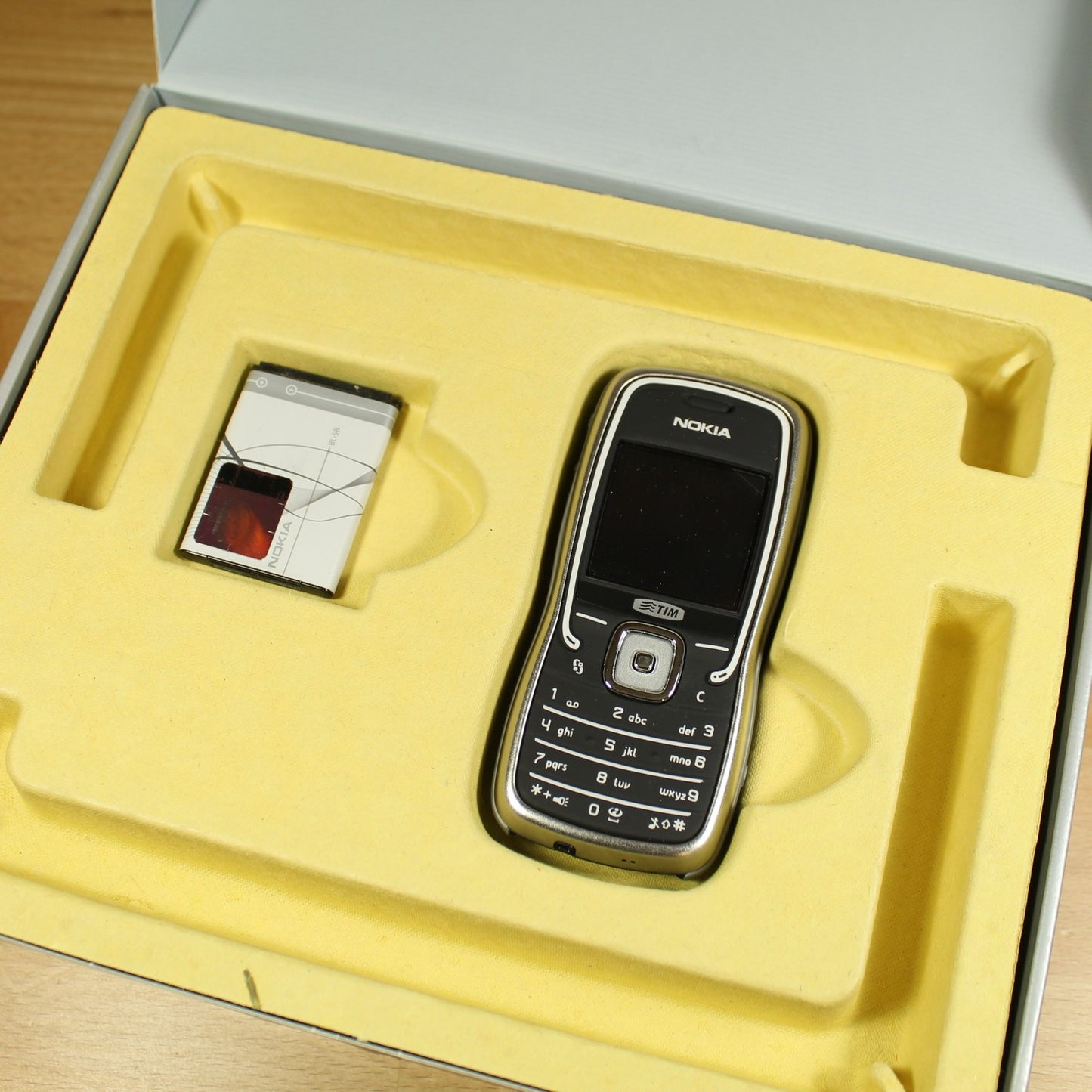 Ultra Rare Vintage Nokia 5500 Sport Phone In Box Bundle International