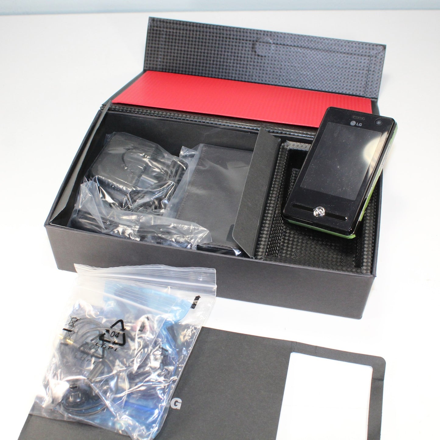 2007 Rare Vintage LG KS20 Phone Black In Box Complete Italian International