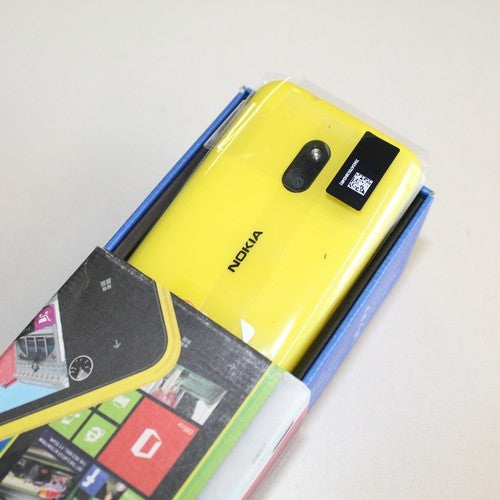Rare Vintage Nokia Lumia 620 QATAR Smartphone 3G Middle East In Box