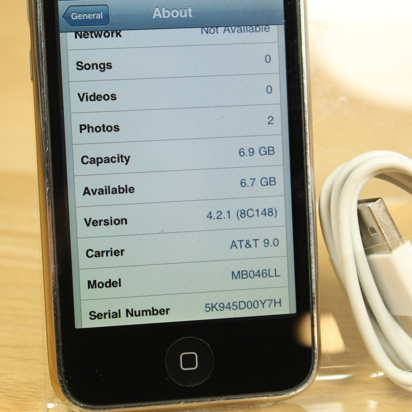 Vintage Apple iPhone 3G 8GB A1241 AT&T Smartphone Black IOS 4 Collectible Rare
