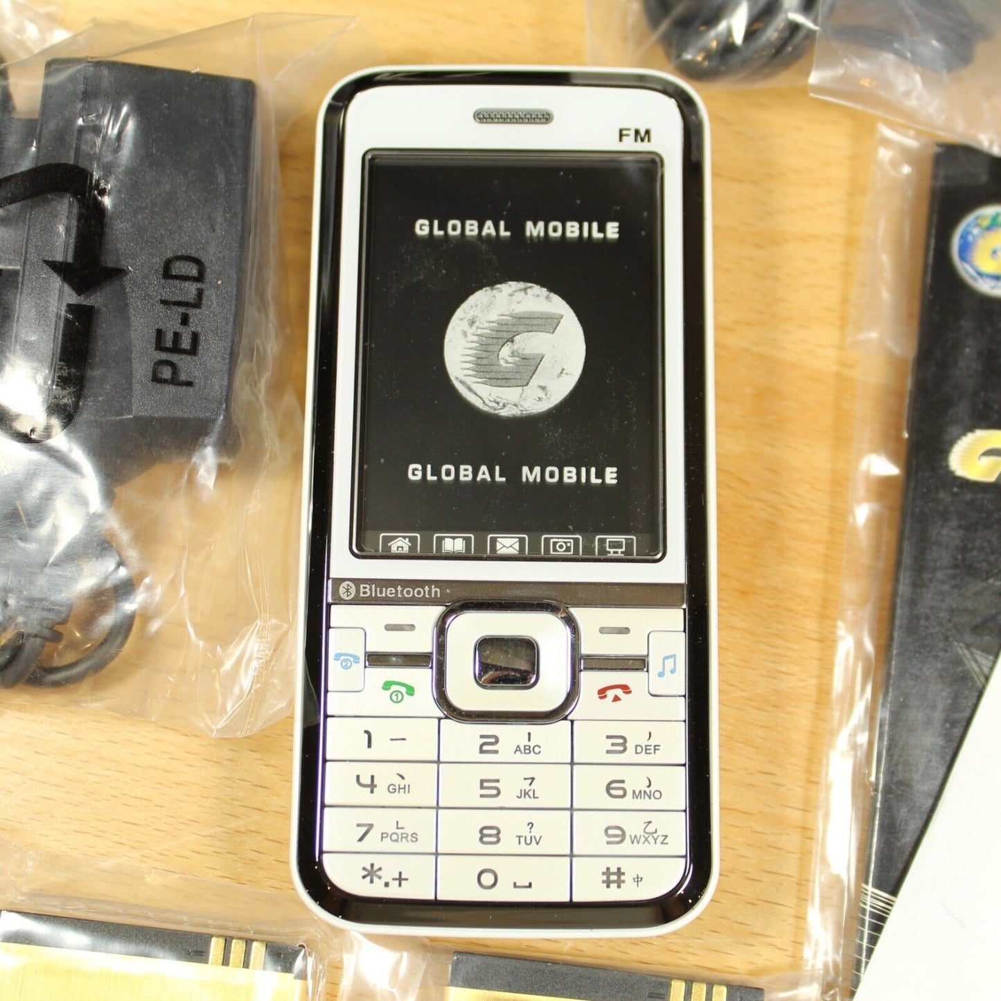 Vintage Unlocked Phone World Wide Global Mobile G400 Quad Band In Box Complete