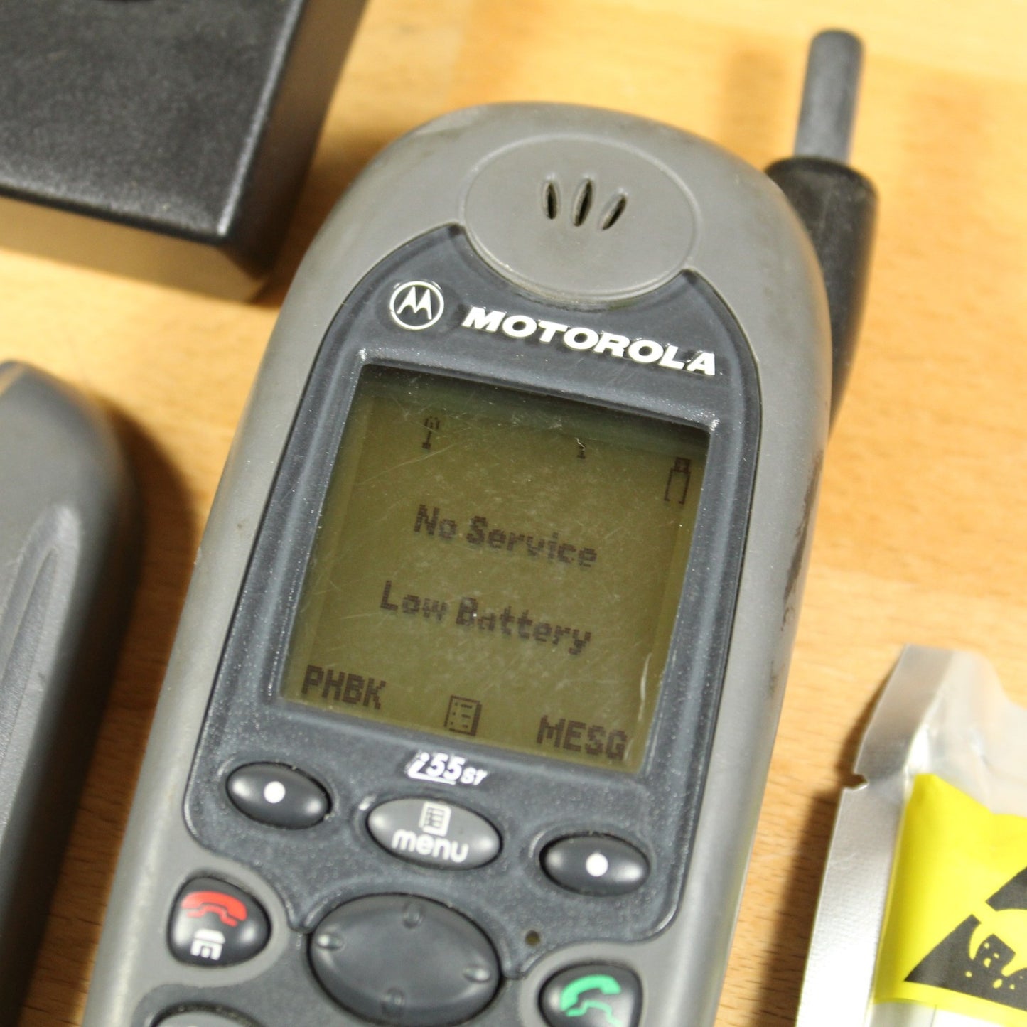 Motorola i55sr (Nextel) Cell Phone iDen - POWERS ON!