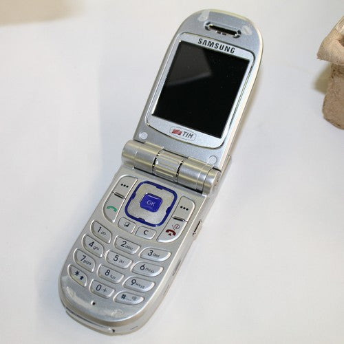 Rare Vintage Samsung SGH-Z107 TIM Silver Phone International In Box