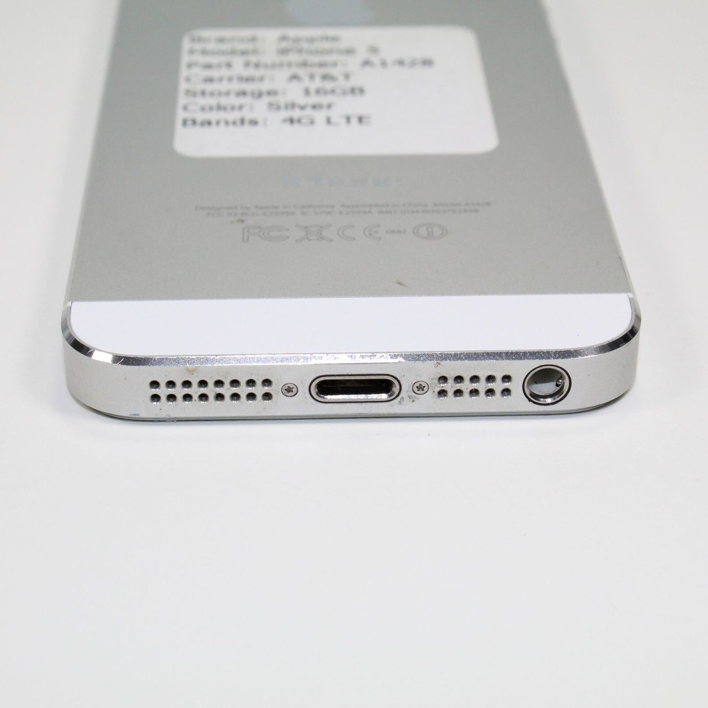 Vintage Apple iPhone 5 A1428 AT&T 4G LTE Smartphone Silver 16GB Collectible