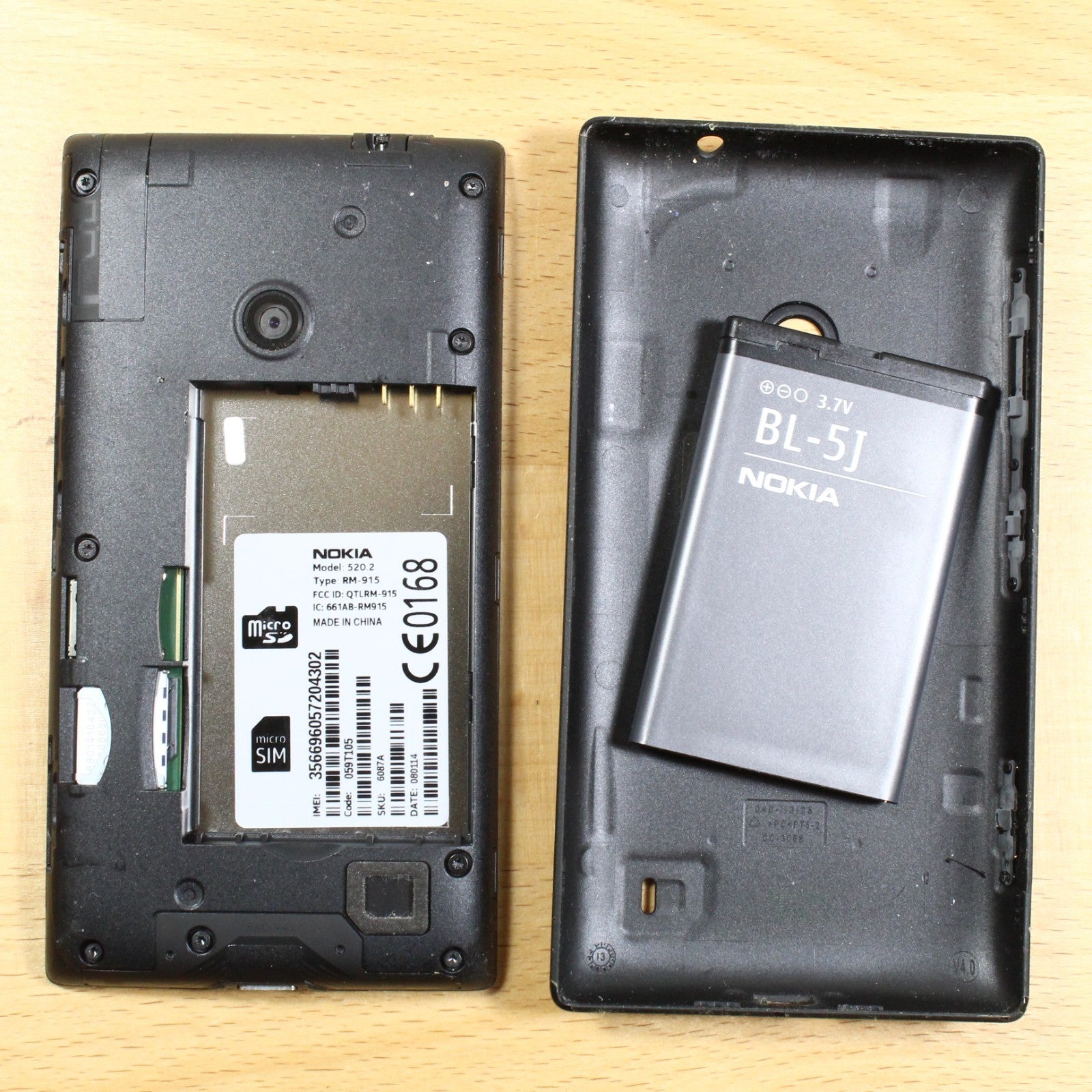 Nokia Lumia 520 RM-915 Black Smartphone For Parts #400