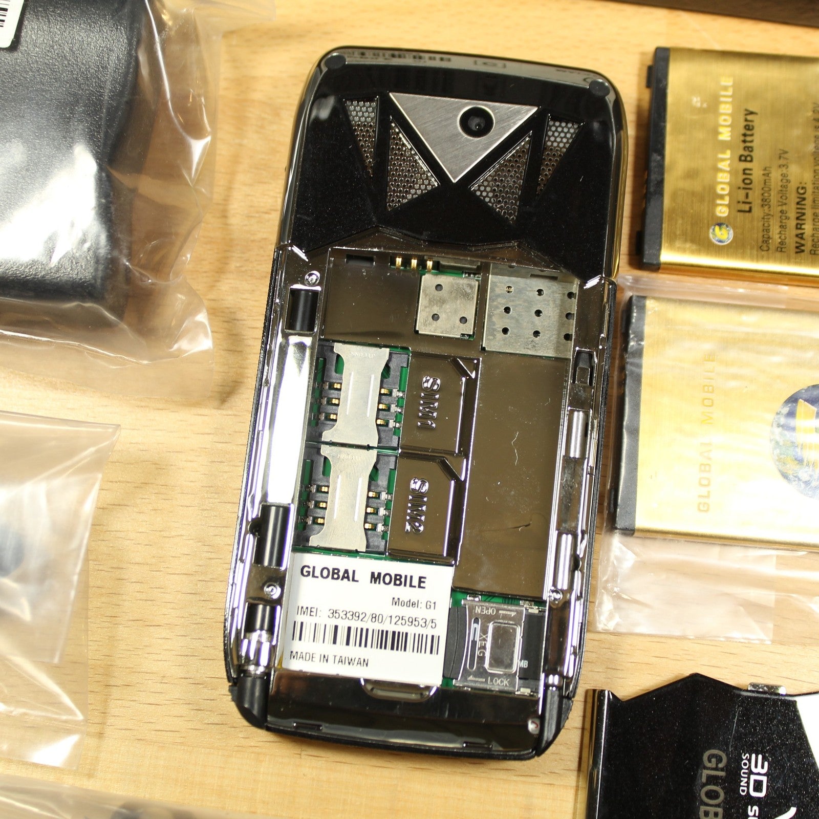 Rare Vintage Global Mobile G1 Unlocked Phone Black In Box Collectible Bundle